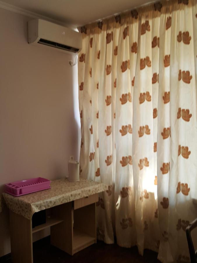 Абазинская 35 Sukhumi Luaran gambar